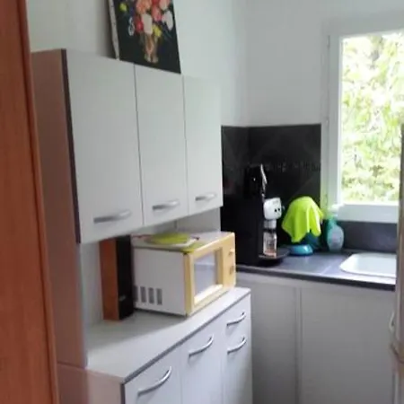 Holiday home Maison Charmante A Avec Piscine Partagee