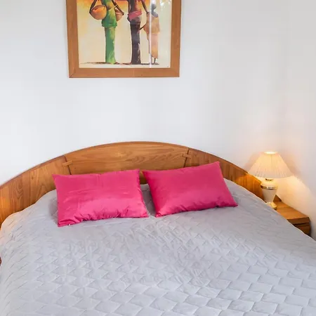Maison Charmante A Avec Piscine Partagee *